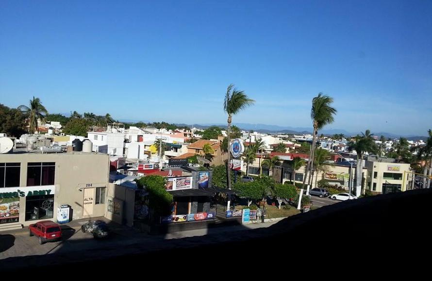 Capital O Zona Dorada Inn, Mazatlan Mazatlán Exterior foto